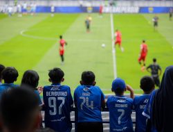 Farhan Optimis Persib Raih Hattrick Juara, Bobotoh Diminta Tertib Apapun Hasilnya