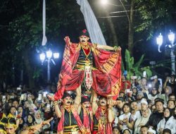 Kirab Milangkala Tatar Sunda di Kota Bandung Berlangsung Meriah