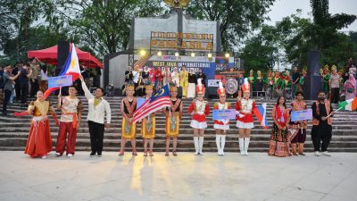 75 Delegasi dari 4 Negara Meriahkan Festival 1st West Java International Fun Folk Festival 2026