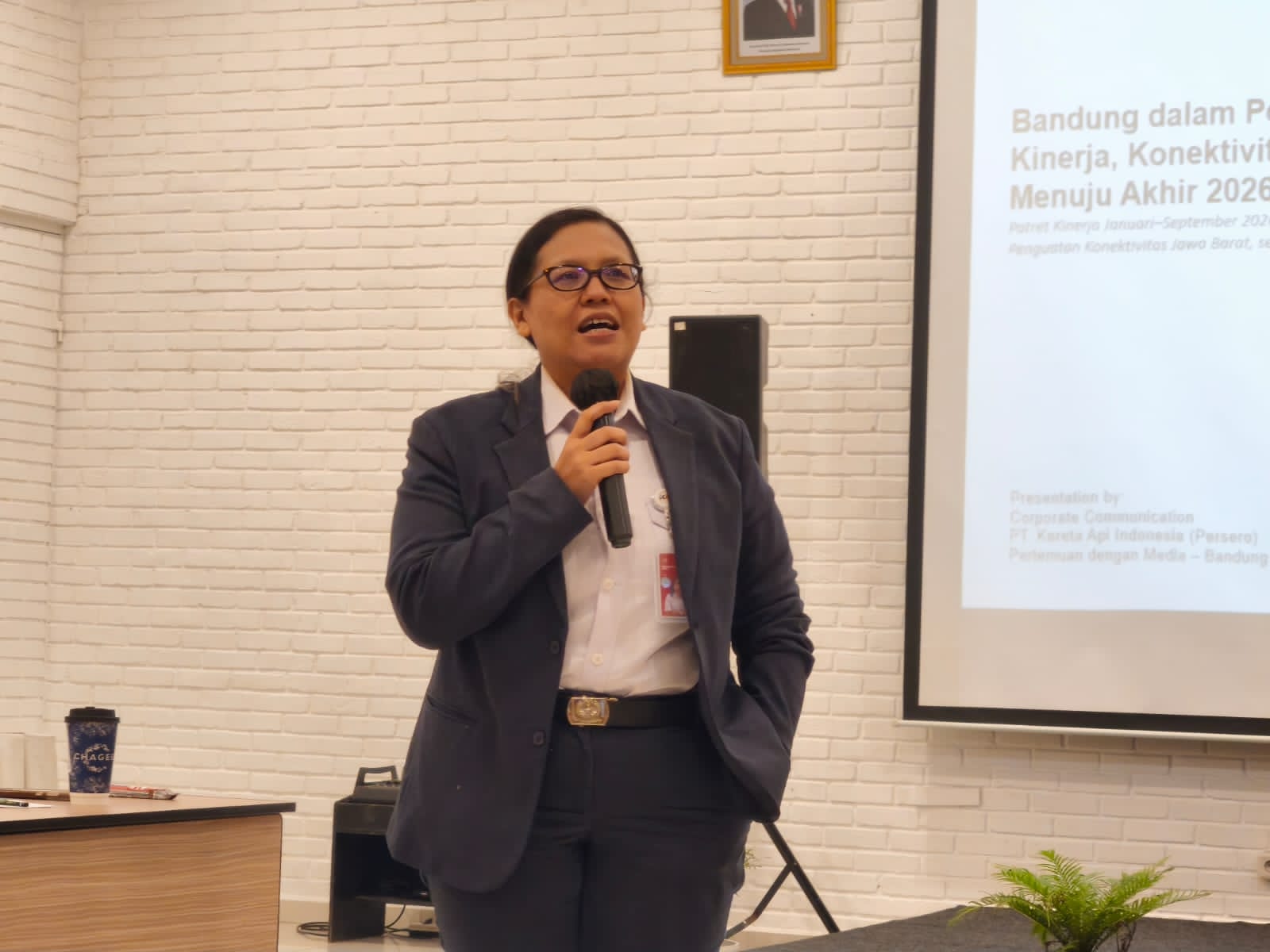 Lima Bulan Beroperasi, KA Sangkuriang Layani 330 Ribu Pelanggan Lintas Bandung – Ketapang