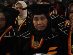 Mendobrak Stigma Disabilitas, Ainun Raih Gelar Magister di UPI